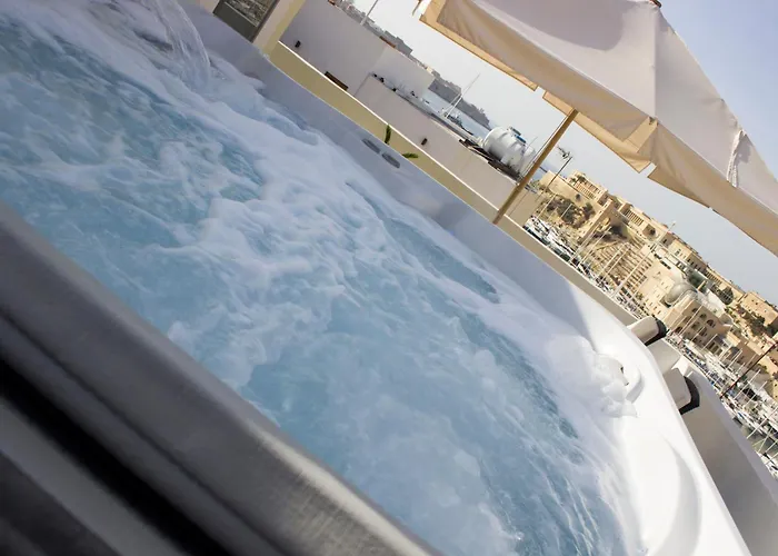 Bebirgu Palazzino Luxury 2 Jacuzzi To Share *